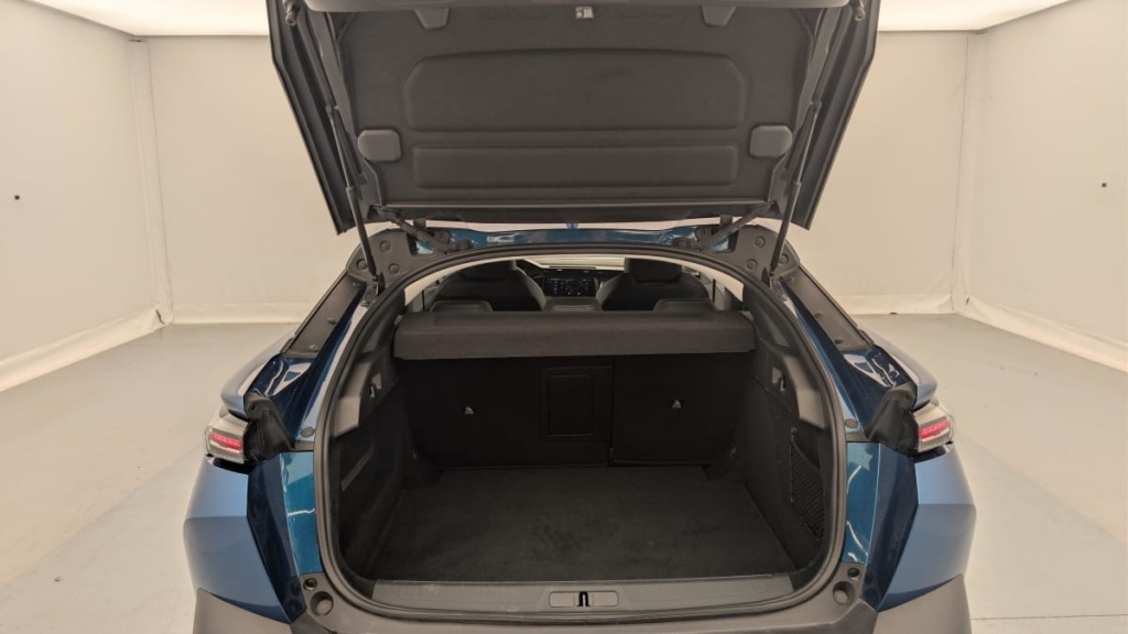 PEUGEOT 408 Hybrid 145 e-DCS6 Allure - ref: 1-384570 - Photo 11