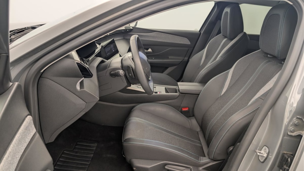 PEUGEOT 408 Hybrid 145 e-DCS6 Allure - ref: 1-385368 - Photo 16