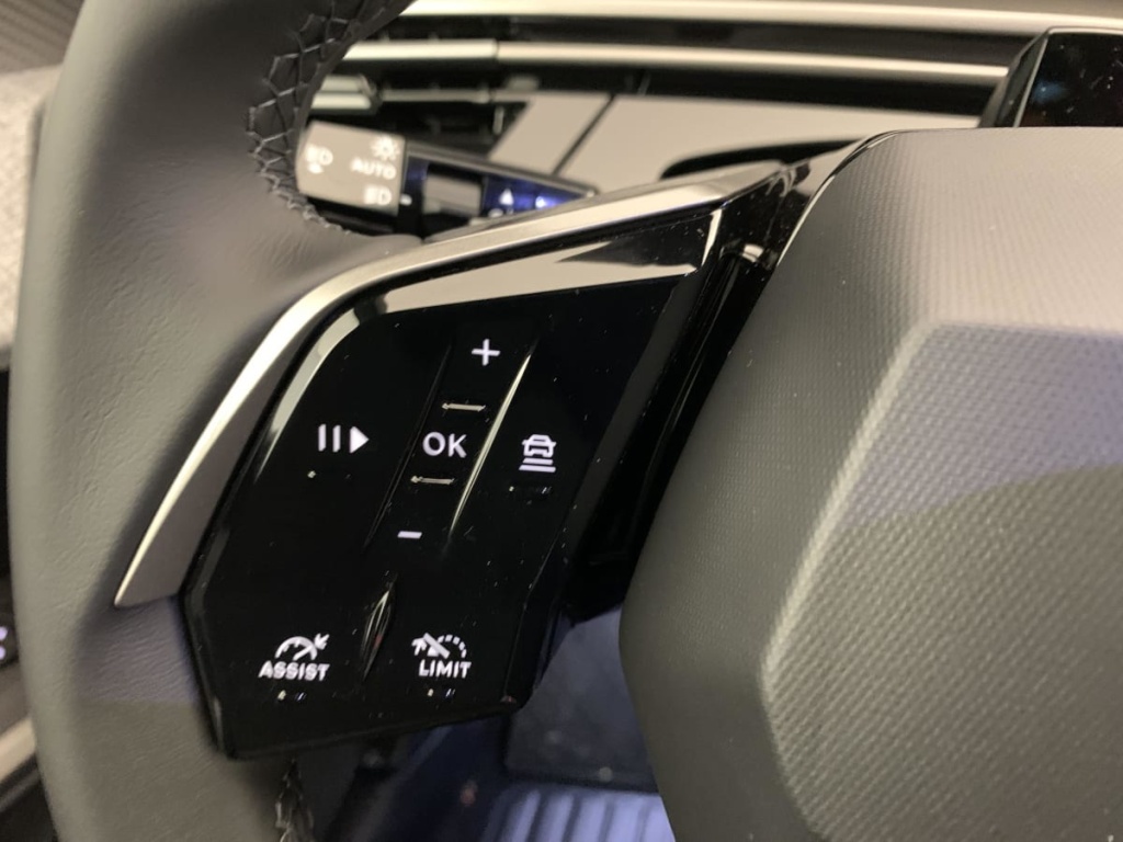 PEUGEOT 5008 HYBRID 145 CH E-DCS6 ALLURE - ref: 1-385550 - Photo 15