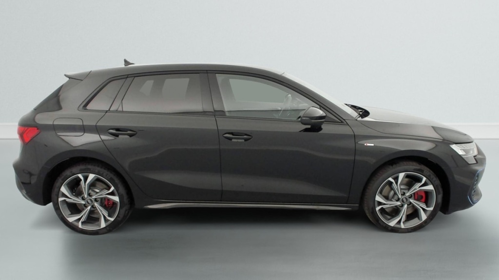 AUDI A3 Sportback 45 TFSI e Hybride rechargeable 272 S tronic 6 S line - ref: 1-386532 - Photo 8