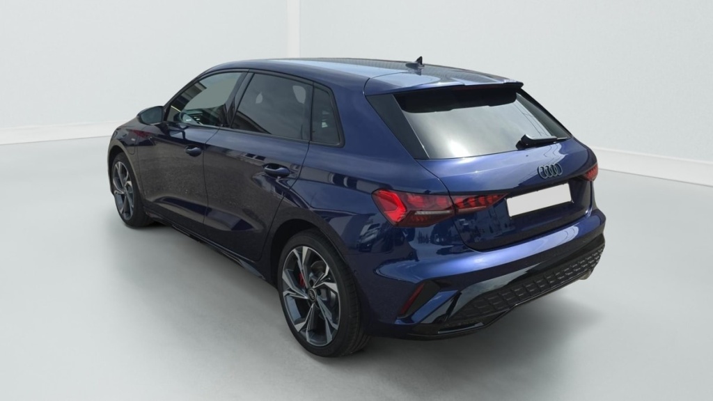 AUDI A3 Sportback 45 TFSI e Hybride rechargeable 272 S tronic 6 S line - ref: 1-386535 - Photo 5