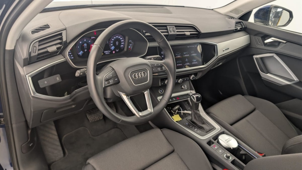 AUDI Q3 35 TDI 150 ch S tronic 7 Design - ref: 1-386579 - Photo 15
