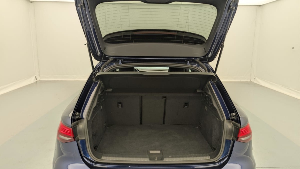AUDI A3 Sportback 30 TDI 116 S tronic 7 Design - ref: 1-386580 - Photo 11