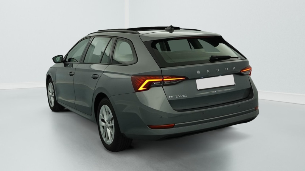 SKODA Octavia Combi 2.0 TDI 150 CH DSG7 BUSINESS - ref: 1-386603 - Photo 5