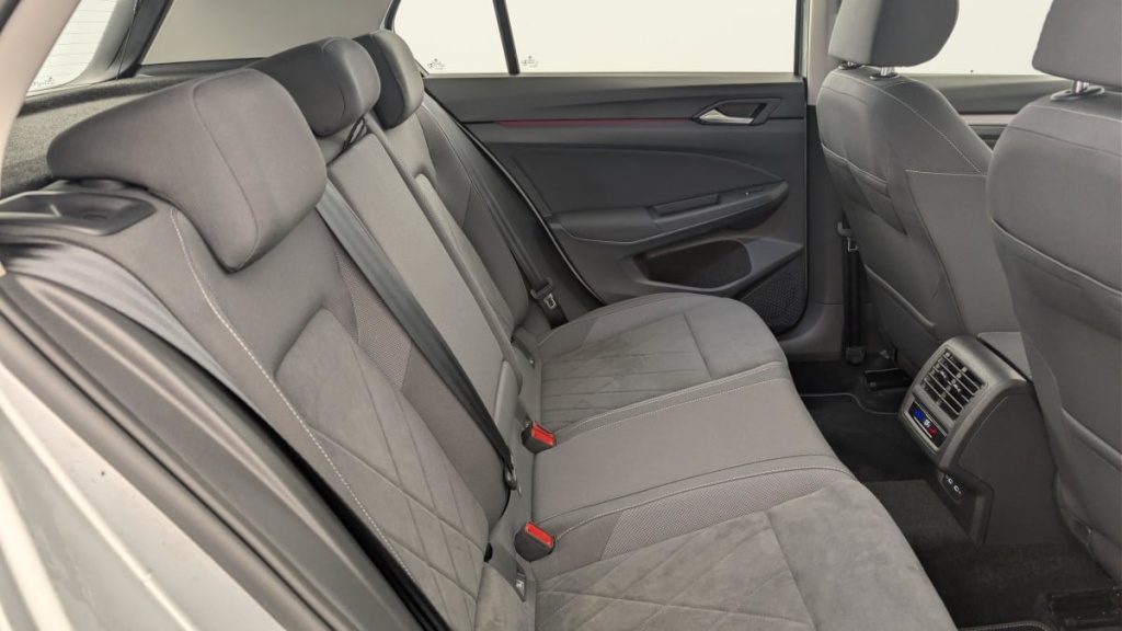 VOLKSWAGEN Golf 1.4 HYBRIDE RECHARGEABLE OPF 204 DSG STYLE - ref: 1-386619 - Photo 10