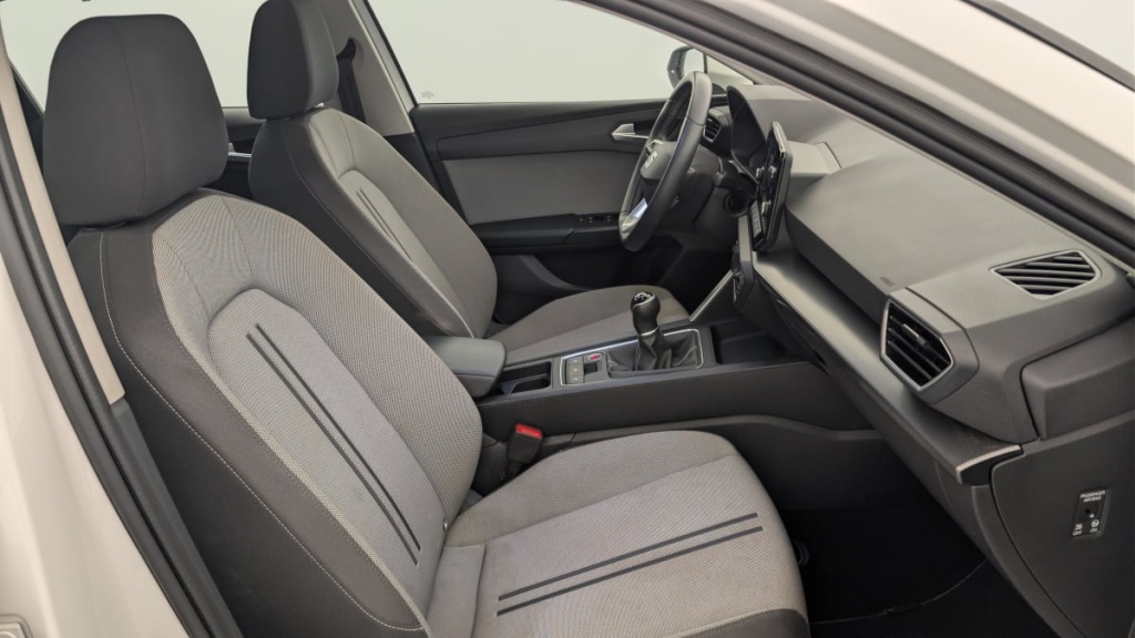 SEAT Leon ST 1.0 TSI 110 BVM6 Reference - ref: 1-386986 - Photo 9