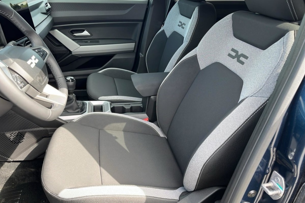 DACIA Bigster Mild Hybrid 140 Journey - ref: 1-387919 - Photo 9