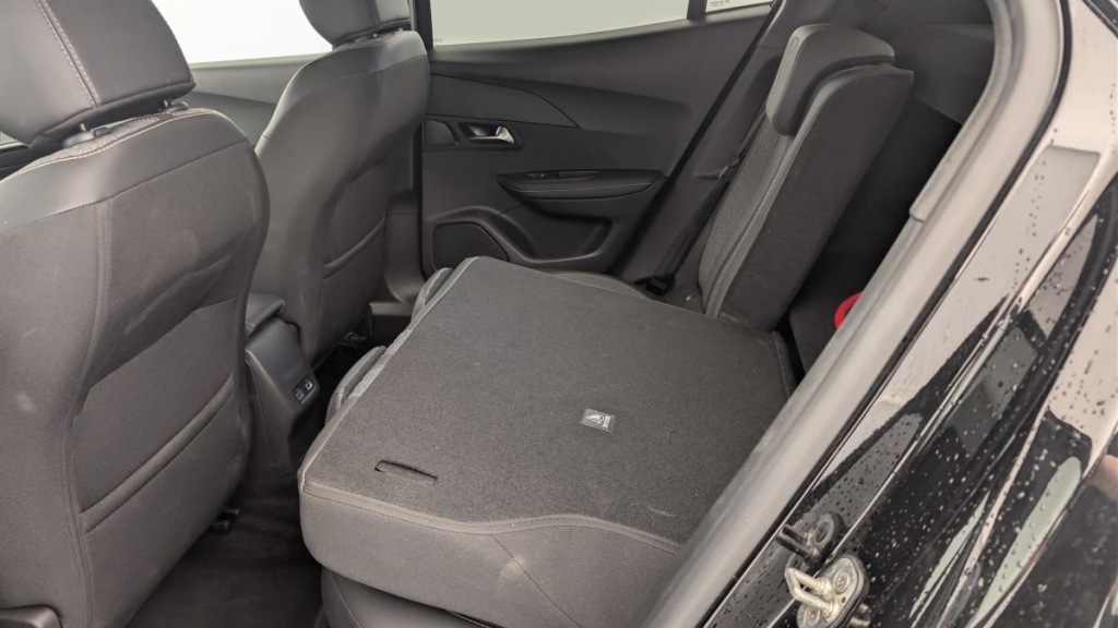 PEUGEOT 2008 50 kWh 136 ch Allure - ref: 1-388189 - Photo 12