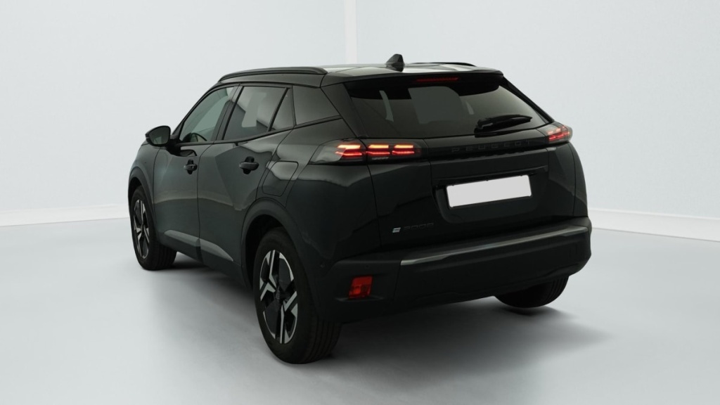 PEUGEOT 2008 50 kWh 136 ch Allure - ref: 1-388189 - Photo 5