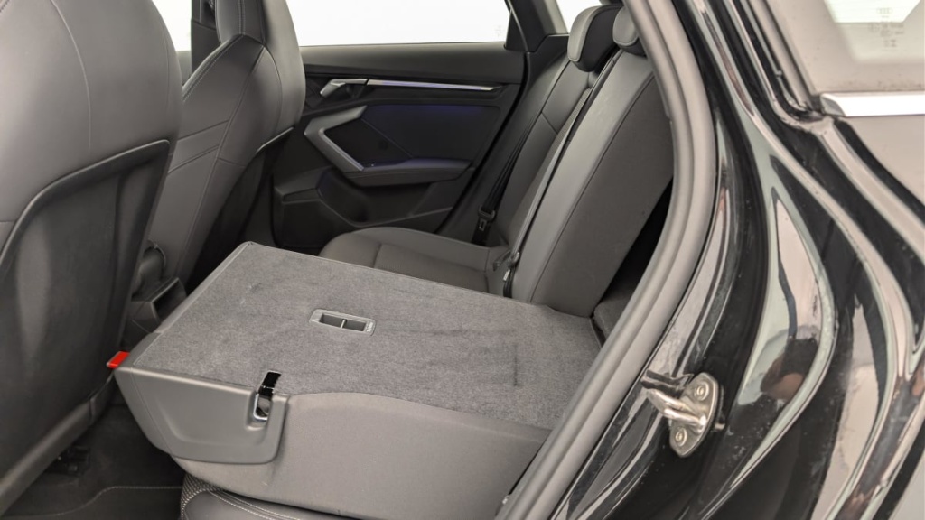 AUDI A3 Sportback TFSI e Hybride rechargeable 204 S tronic 6 S line - ref: 1-388267 - Photo 12