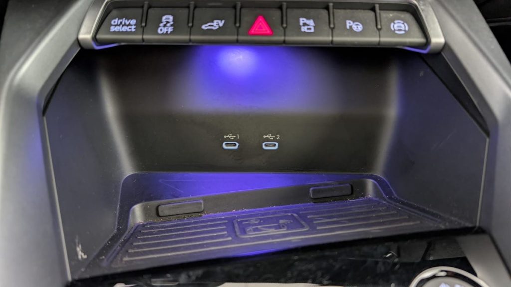 AUDI A3 Sportback TFSI e Hybride rechargeable 204 S tronic 6 S line - ref: 1-388267 - Photo 20