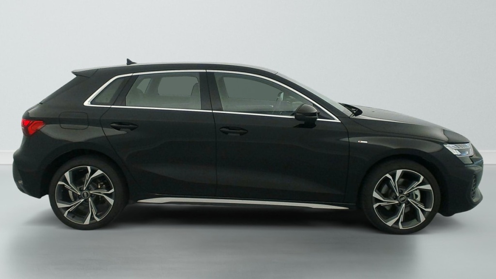 AUDI A3 Sportback TFSI e Hybride rechargeable 204 S tronic 6 S line - ref: 1-388267 - Photo 8