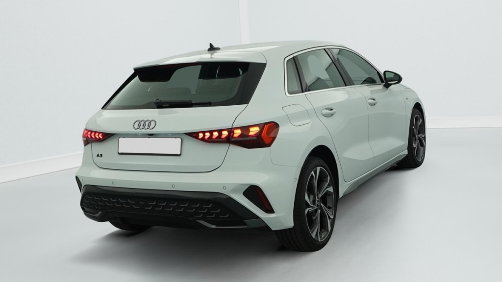 AUDI A3 Sportback TFSI e Hybride rechargeable 204 S tronic 6 S line - ref: 1-388268 - Photo 7