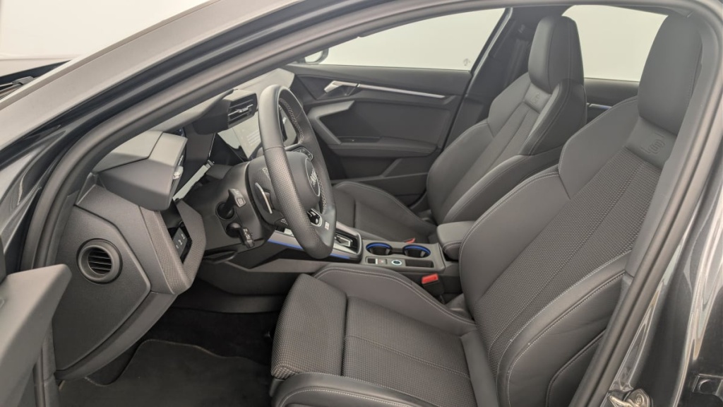 AUDI A3 Sportback TFSI e Hybride rechargeable 204 S tronic 6 S line - ref: 1-388271 - Photo 16