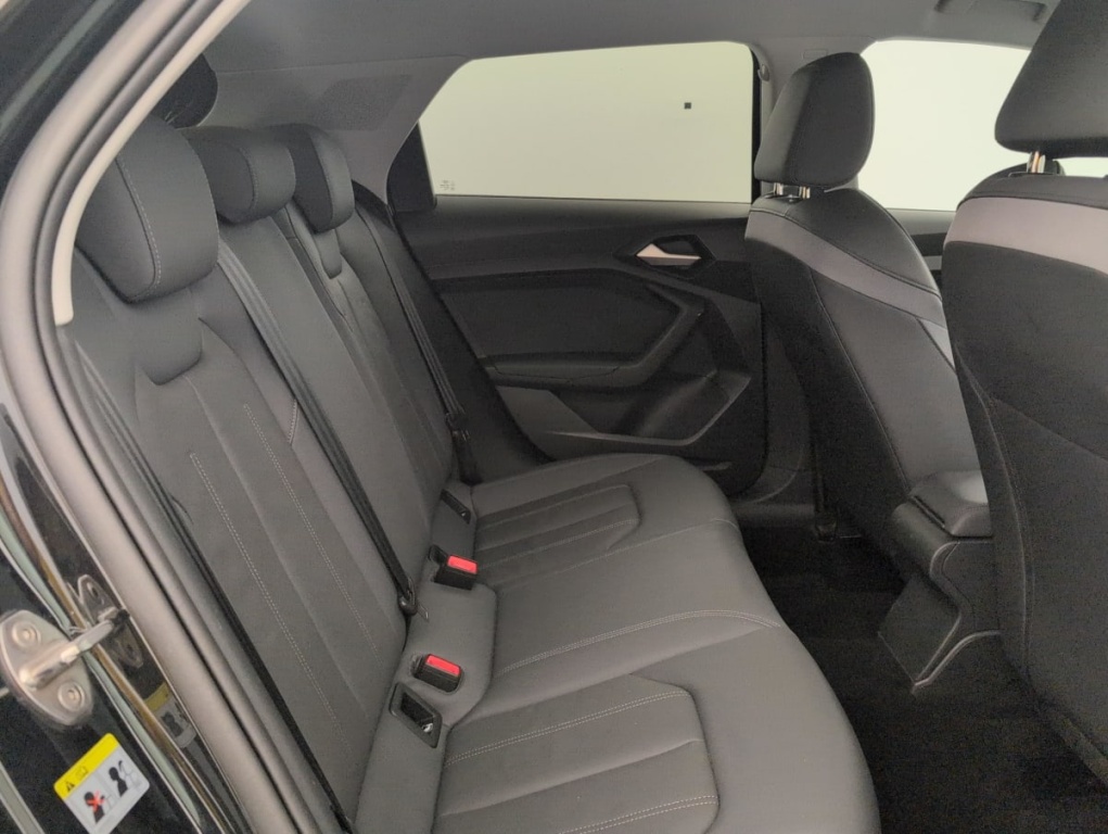 AUDI A1 Allstreet 30 TFSI 110 ch S tronic 7 Design Luxe - ref: 1-389044 - Photo 10