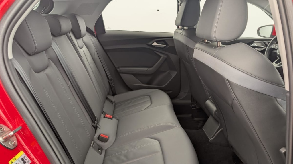 AUDI A1 Allstreet 30 TFSI 110 ch S tronic 7 Design Luxe - ref: 1-389045 - Photo 10