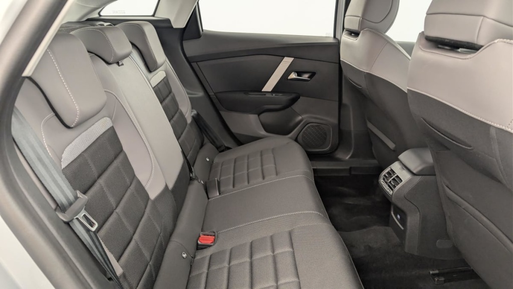 CITROEN C4 Hybride 145 ch e-DCS6 Business - ref: 1-389772 - Photo 10