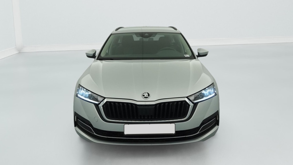SKODA Octavia Combi 2.0 TDI 150 ch DSG7 Ambition - ref: 1-389929 - Photo 2