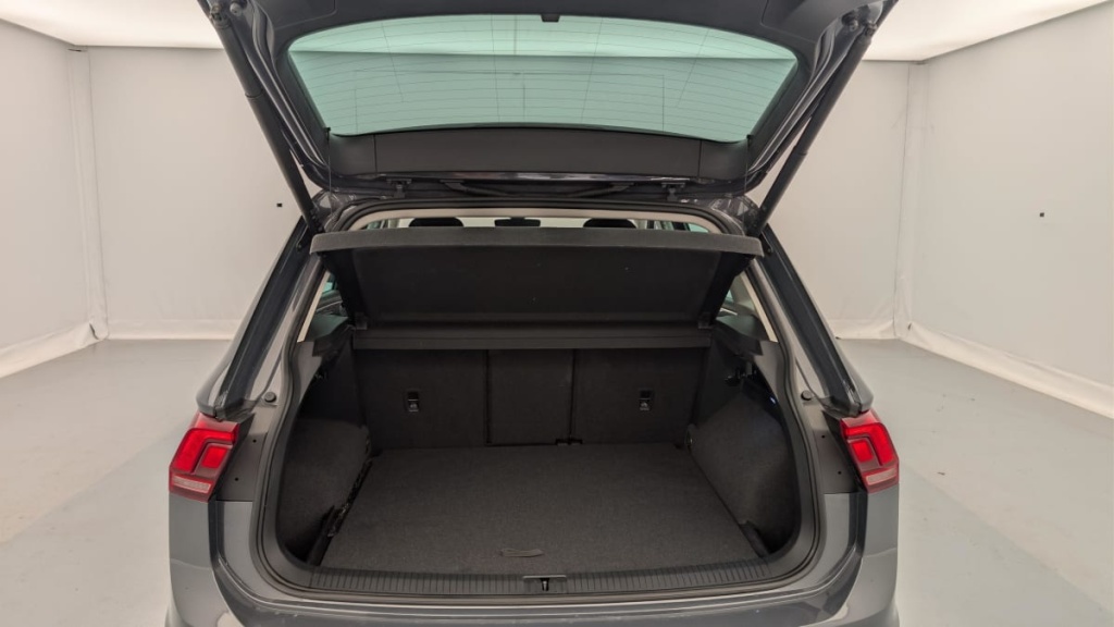 VOLKSWAGEN Tiguan 2.0 TDI 122CH BVM6 ACTIVE - ref: 1-389941 - Photo 11