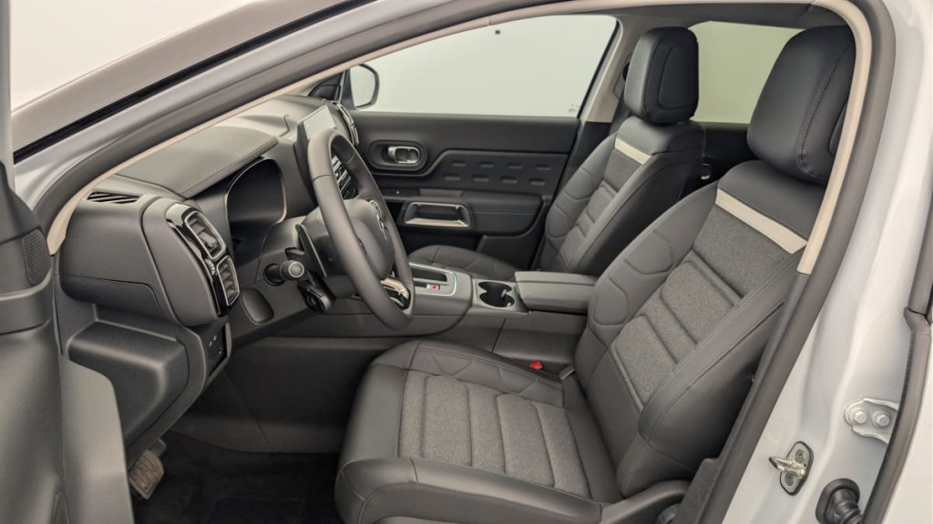CITROEN C5 Aircross Hybride 145 e-DCS6 Max - ref: 1-390061 - Photo 16