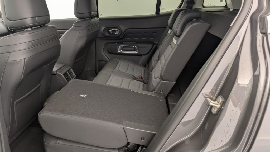 CITROEN C5 Aircross Hybride 145 e-DCS6 Max - ref: 1-390093 - Photo 12