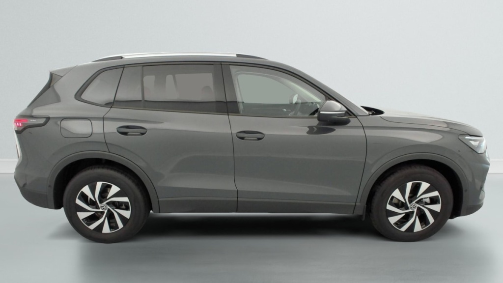 VOLKSWAGEN Tiguan 1.5 ETSI 150CH DSG7 Life - ref: 1-390178 - Photo 8