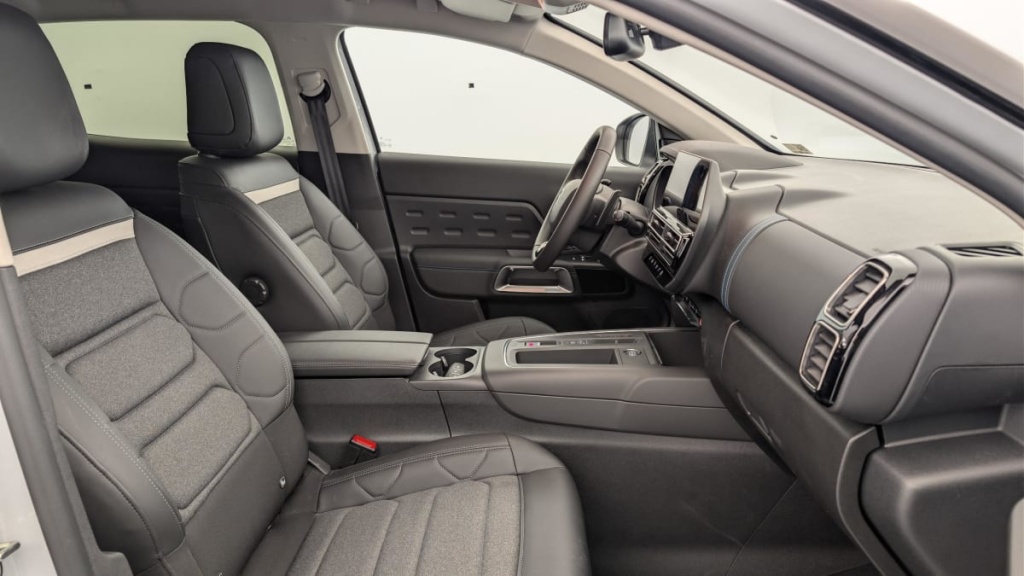 CITROEN C5 Aircross Hybride 145 e-DCS6 Max - ref: 1-390223 - Photo 9