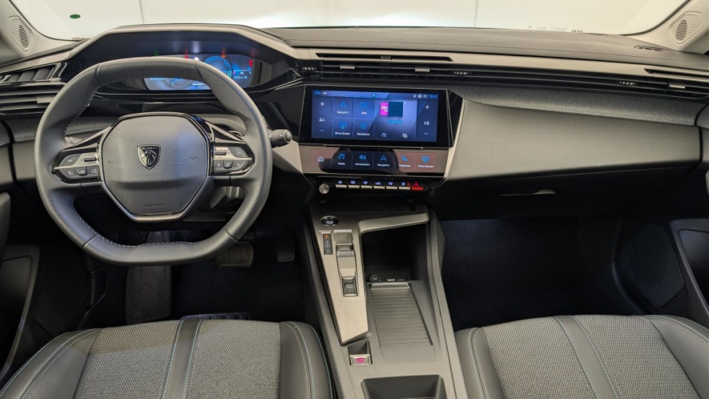 PEUGEOT 408 Hybrid 145 e-DCS6 Allure - ref: 1-390334 - Photo 13