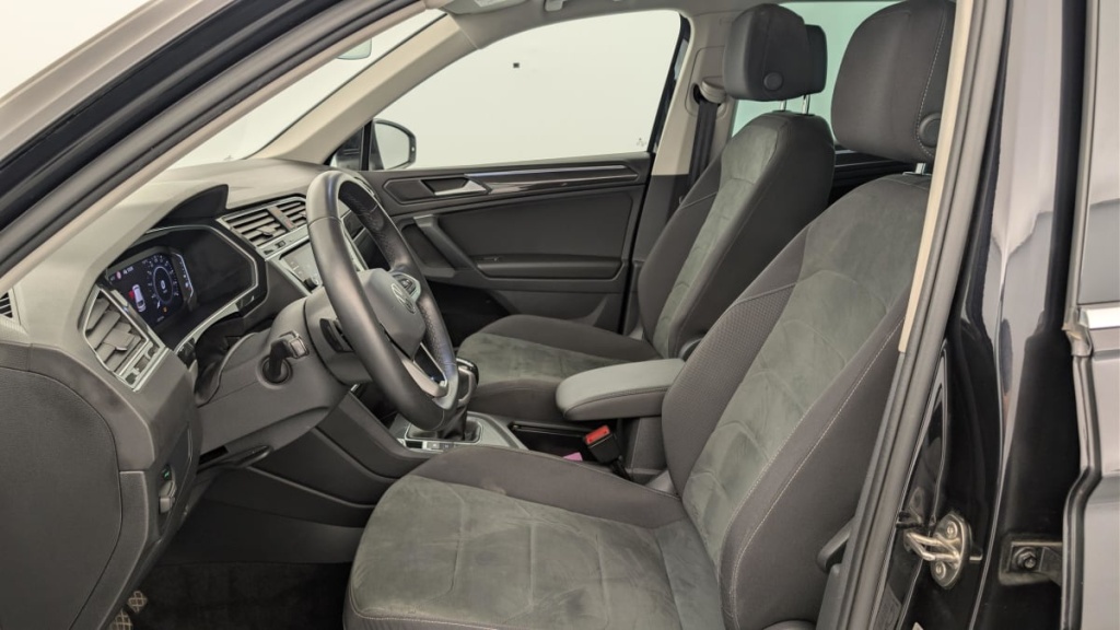 VOLKSWAGEN Tiguan 1.4 EHYBRID 245CH DSG6 ELEGANCE - ref: 1-391412 - Photo 16