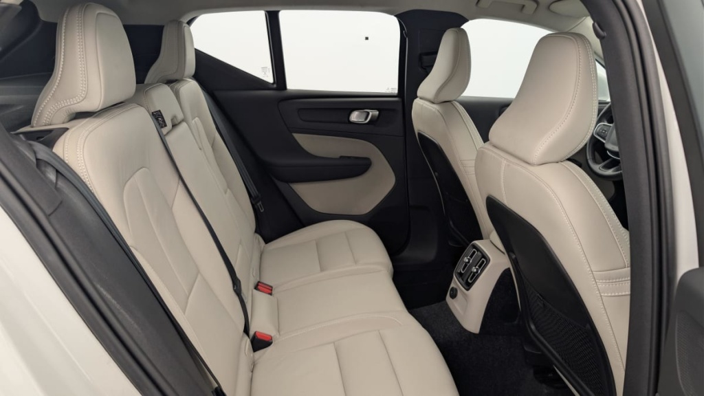 VOLVO XC40 T5 RECHARGE 180+82 CH DCT7 BUSINESS - ref: 1-391417 - Photo 10