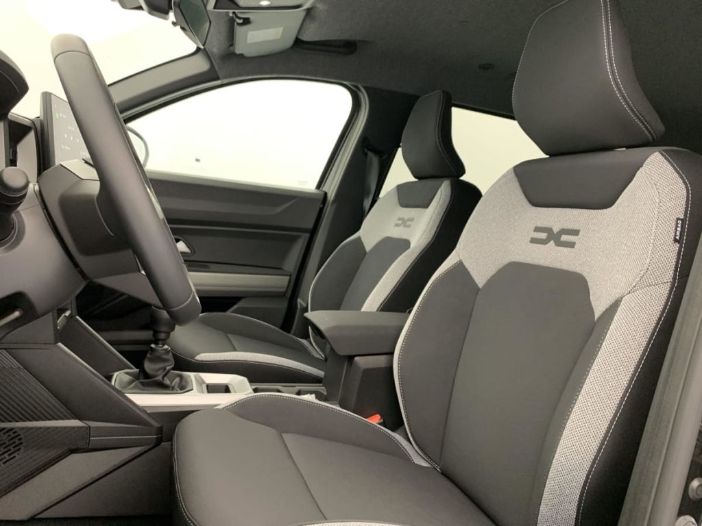 DACIA Bigster Mild Hybrid 140 Journey - ref: 1-392037 - Photo 18