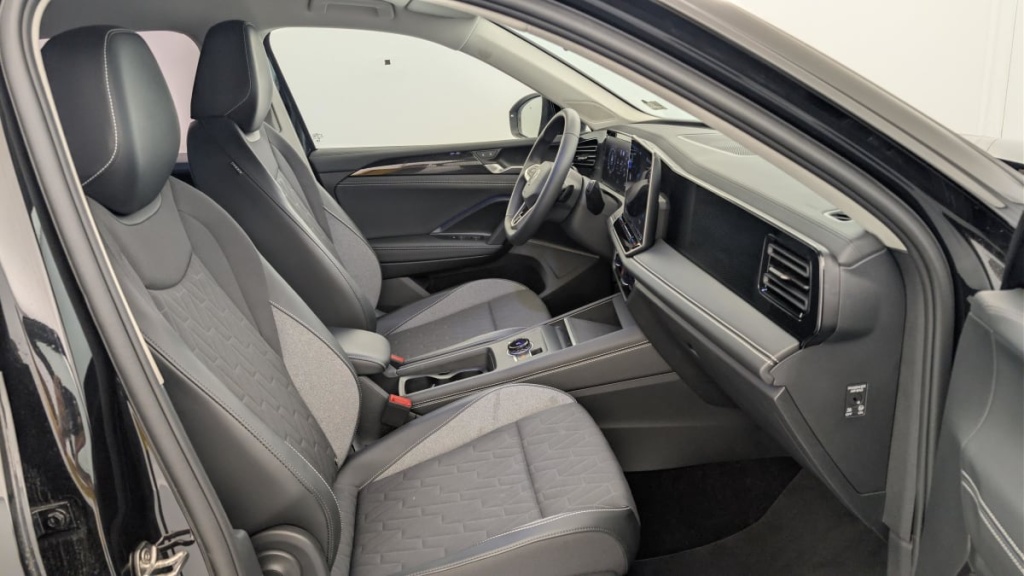 VOLKSWAGEN Tiguan 1.5 eTSI 131ch DSG7 VW Edition - ref: 1-394013 - Photo 9