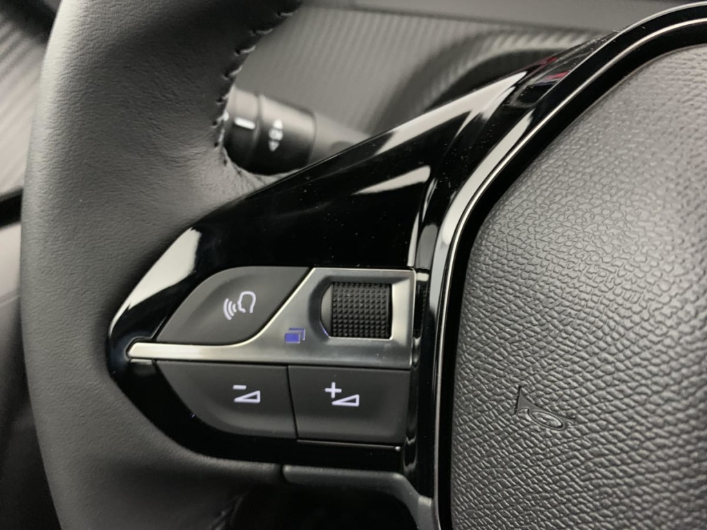 PEUGEOT 2008 100 S S BVM6 Style - ref: 1-394108 - Photo 15