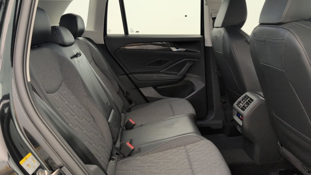 VOLKSWAGEN Tiguan 1.5 ETSI 150CH DSG7 LIFE PLUS - ref: 1-394631 - Photo 10