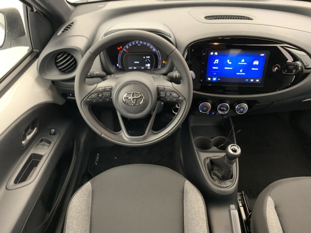 TOYOTA Aygo X 1.0 VVT-i 72 Dynamic - ref: 1-394900 - Photo 13
