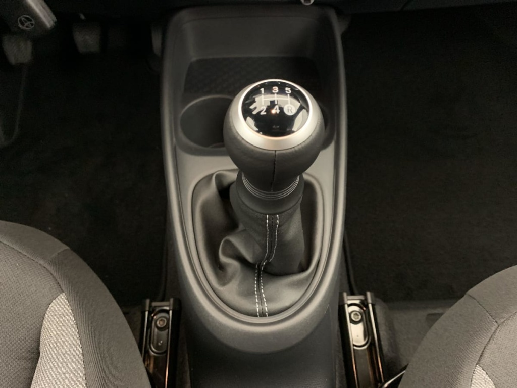 TOYOTA Aygo X 1.0 VVT-i 72 Dynamic - ref: 1-394900 - Photo 16