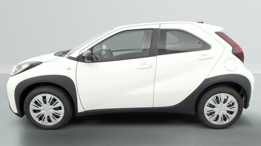 TOYOTA Aygo X 1.0 VVT-i 72 Dynamic - ref: 1-394900 - Photo 4