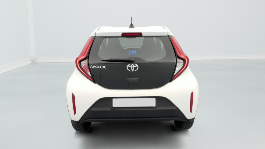 TOYOTA Aygo X 1.0 VVT-i 72 Dynamic - ref: 1-394900 - Photo 6