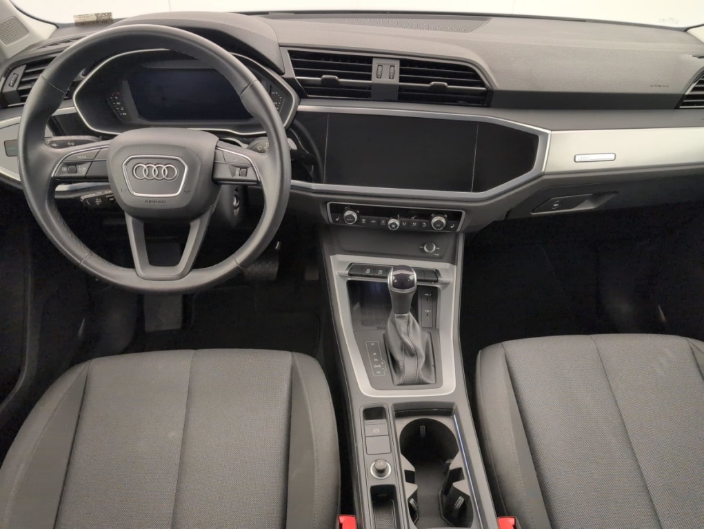 AUDI Q3 35 TDI 150 ch S tronic 7 Design - ref: 1-395210 - Photo 13