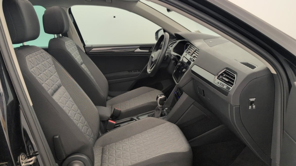 VOLKSWAGEN Tiguan 1.5 TSI 150ch DSG7 Life Plus - ref: 1-396216 - Photo 9
