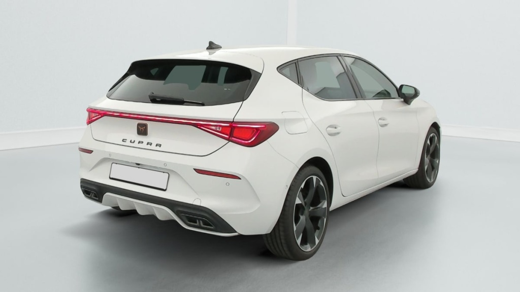 CUPRA Leon 1.5 TSI 150 CH BVM6 V - ref: 1-396444 - Photo 7