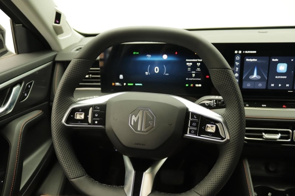 MG EHS 1.5 Hybrid+ 224 ch Luxury - ref: 1-396920 - Photo 9