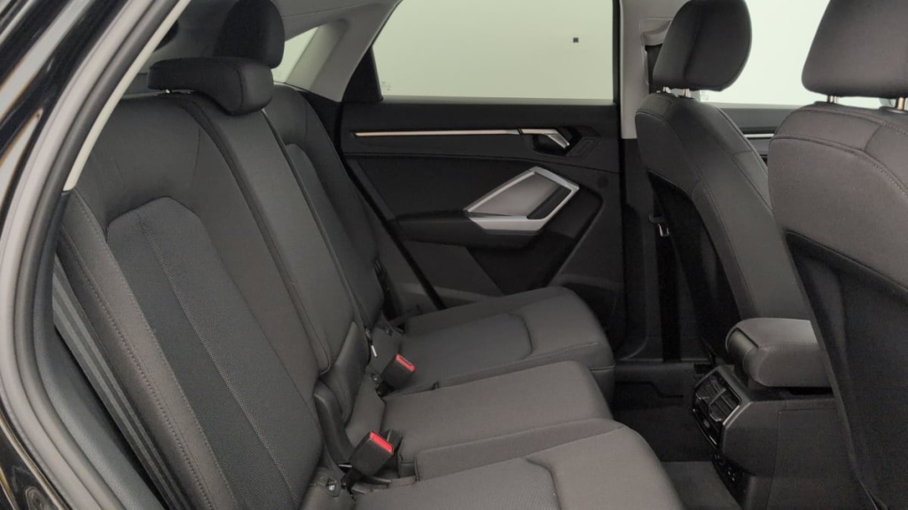 AUDI Q3 Sportback 35 TDI 150 CH S TRONIC 7 BUSINESS LINE - ref: 1-397819 - Photo 10