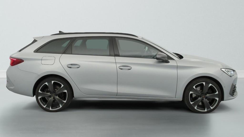 CUPRA Leon Sportstourer 1.4 e-HYBRID 245 ch DSG6 - ref: 1-398202 - Photo 8