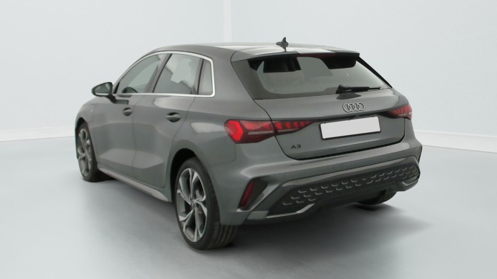 AUDI A3 Sportback TFSI e Hybride rechargeable 204 S tronic 6 S line - ref: 1-398272 - Photo 5