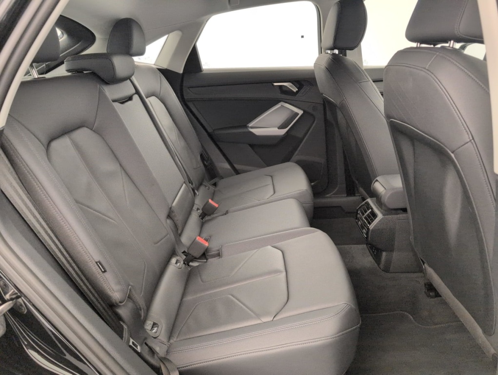 AUDI Q3 Sportback 35 TDI 150 ch S tronic 7 Design - ref: 1-400459 - Photo 10