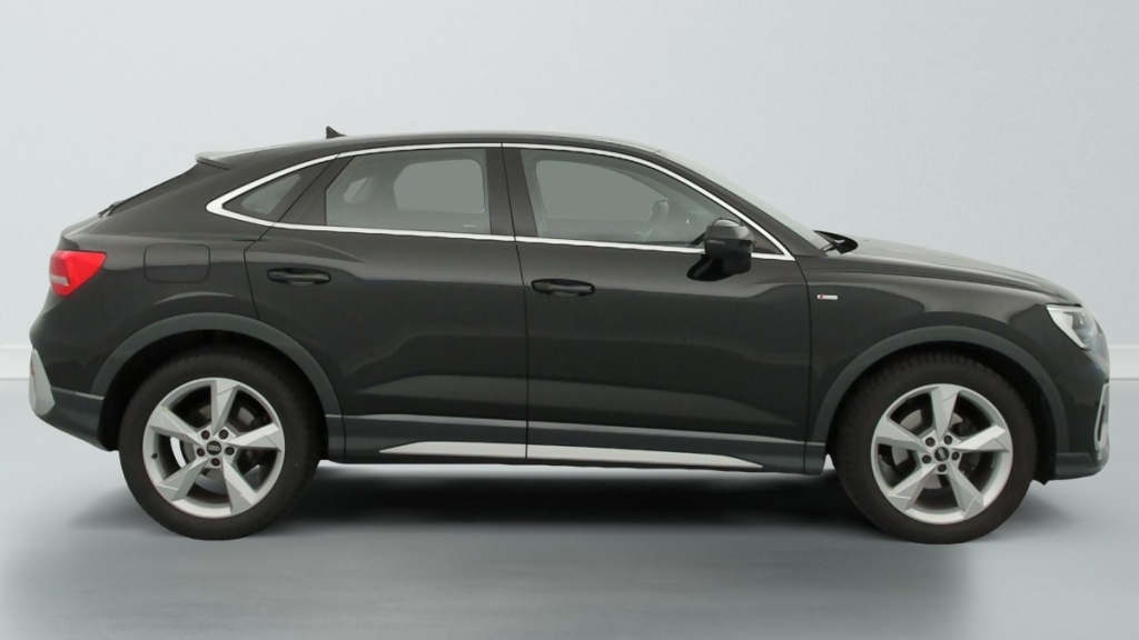 AUDI Q3 Sportback 35 TDI 150 ch S tronic 7 Design - ref: 1-400459 - Photo 8