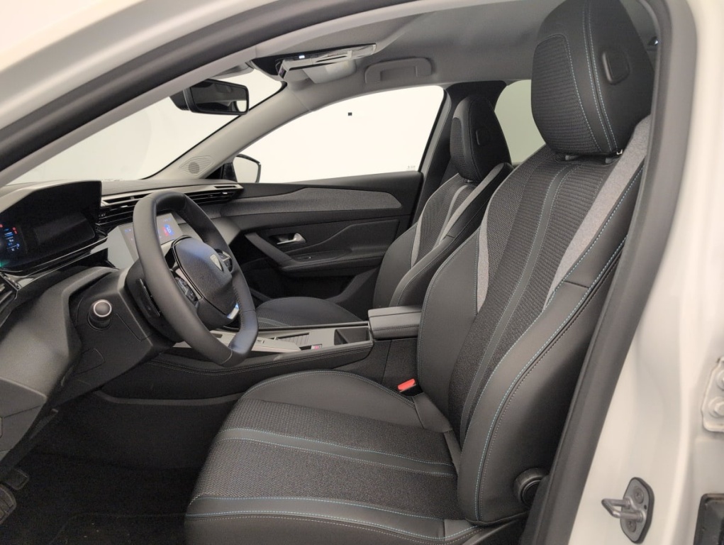 PEUGEOT 308 PHEV 180 e-EAT8 Allure - ref: 1-401648 - Photo 16