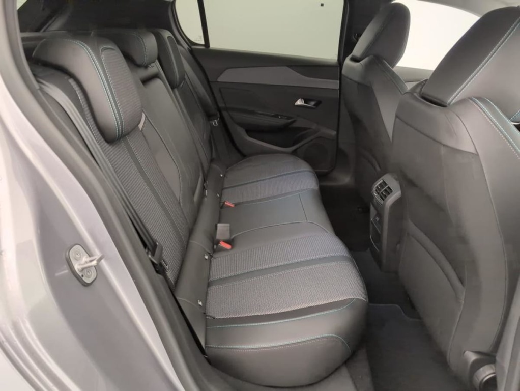 PEUGEOT 308 PHEV 180 e-EAT8 Allure - ref: 1-401649 - Photo 10