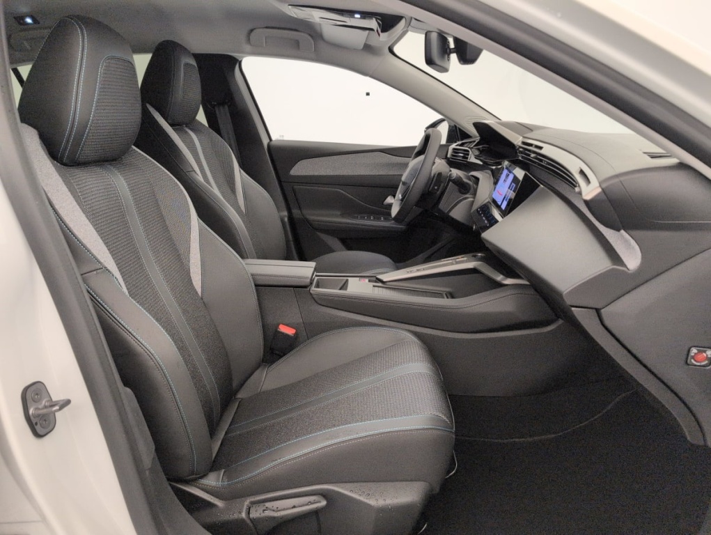 PEUGEOT 308 PHEV 180 e-EAT8 Allure - ref: 1-401669 - Photo 9